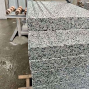 赤峰芝麻白楼梯踏步