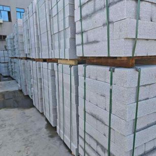 赤峰芝麻白路牙石，路侧石