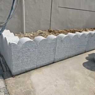 赤峰芝麻白花边石  围边石