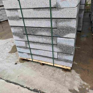 赤峰芙蓉白路牙石，马路牙子