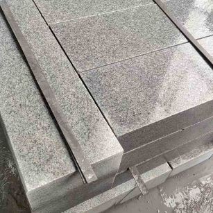 赤峰芝麻灰 芝麻白 路牙石 路侧石 马路牙子