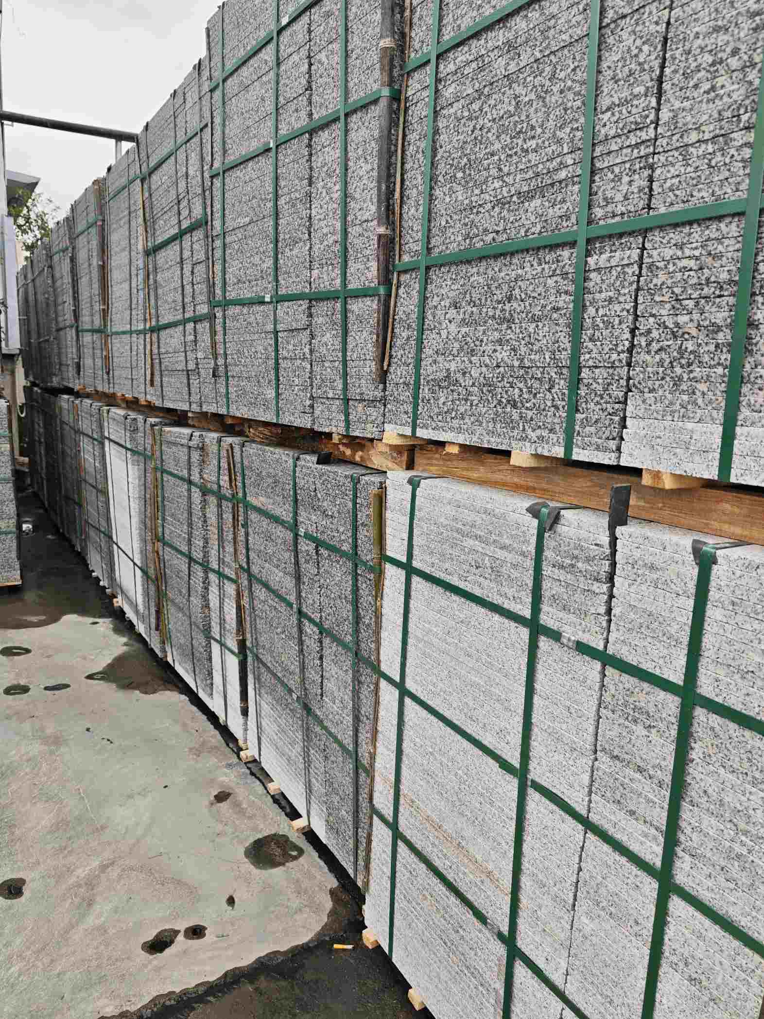 赤峰芙蓉白地铺石，石材地铺石