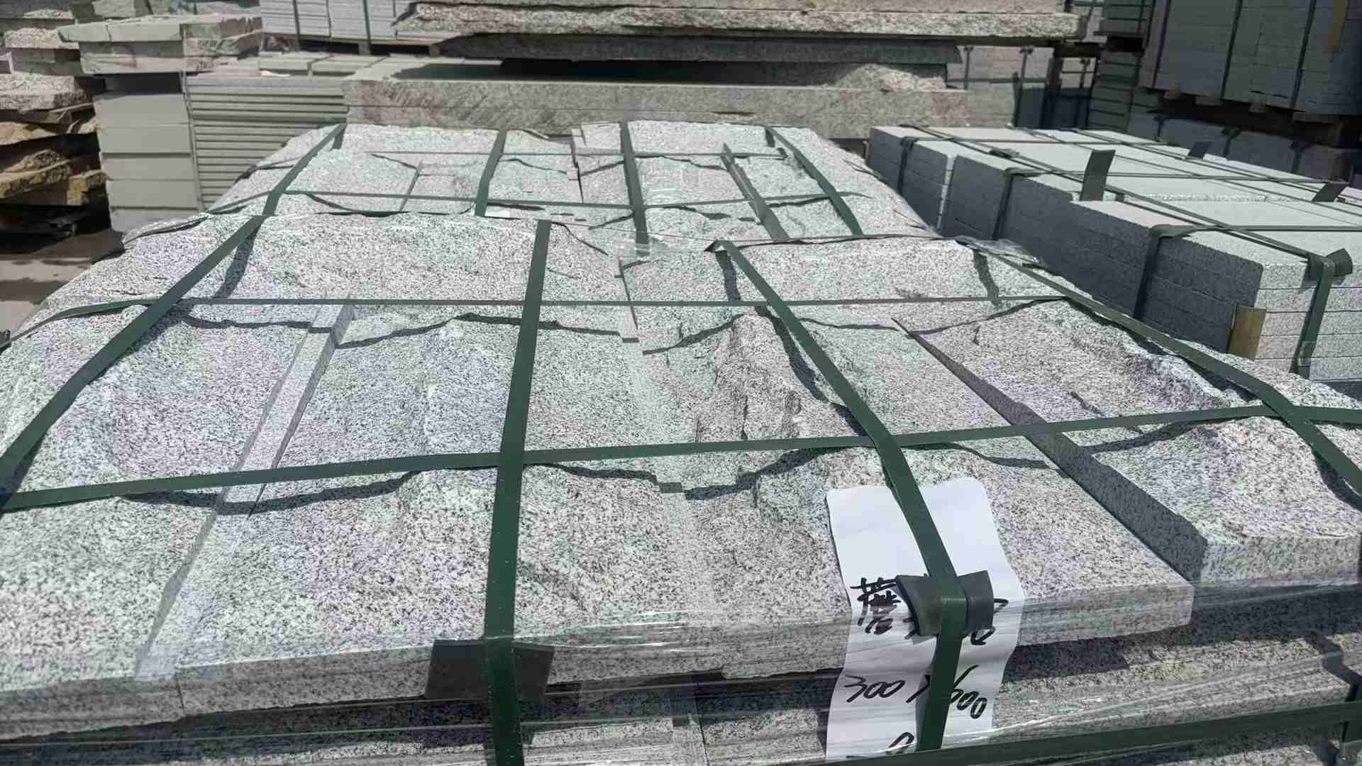 赤峰蘑菇石 自然面